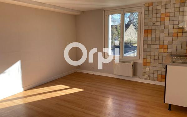 Appartement à louer    2 pièces •  Villeneuve-Saint-Germain