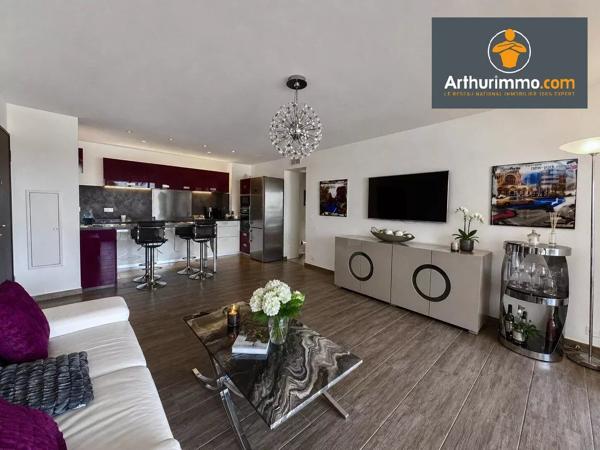 Vente                                                      Appartement
                        
                     3 pièces                      71 m2                     à Porticcio