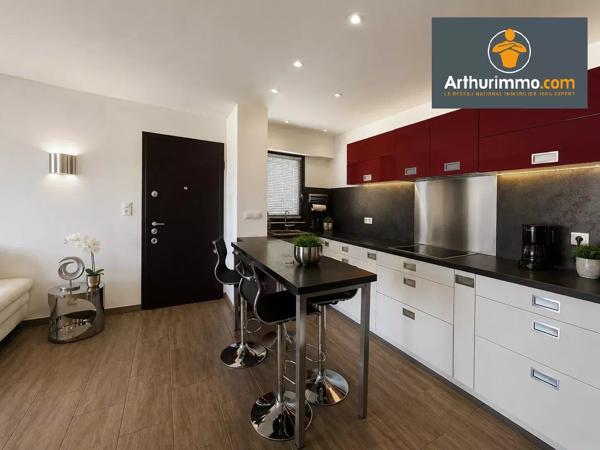 Vente                                                      Appartement
                        
                     3 pièces                      71 m2                     à Porticcio