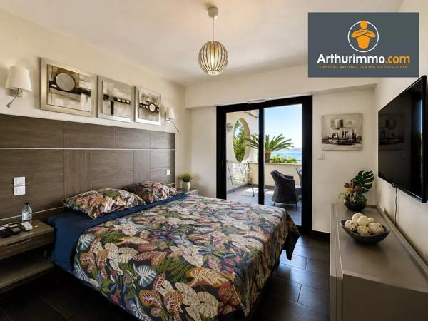 Vente                                                      Appartement
                        
                     3 pièces                      71 m2                     à Porticcio