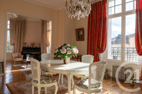 Appartement F5 à vendre  4 pièces - 218,23 m 2   LIMOGES  - 87