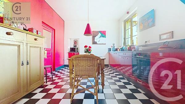 Appartement F5 à vendre  4 pièces - 218,23 m 2   LIMOGES  - 87