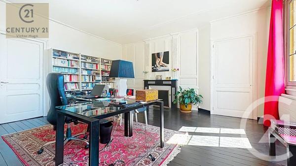 Appartement F5 à vendre  4 pièces - 218,23 m 2   LIMOGES  - 87