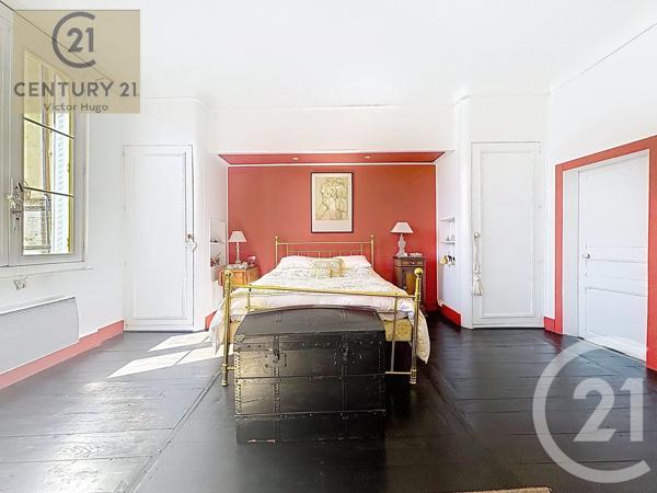 Appartement F5 à vendre  4 pièces - 218,23 m 2   LIMOGES  - 87