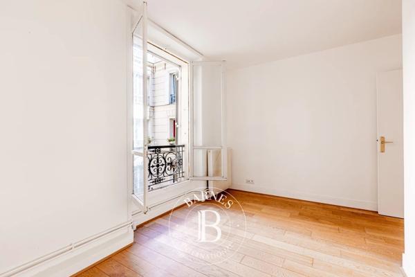 Paris 9ème, Appartement 2 Chambres -  56 m² à vendre