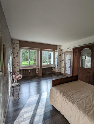 SURPRENANTE MAISON EN POSITION DOMINANTE