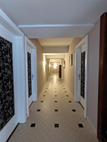 SURPRENANTE MAISON EN POSITION DOMINANTE