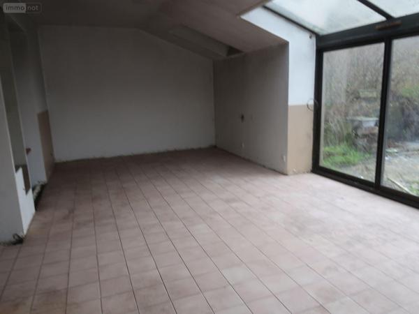 Immeuble à vendre à Pleumeleuc en Ille-et-Vilaine (35137), ref : 050/142
