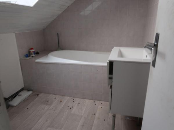 Immeuble à vendre à Pleumeleuc en Ille-et-Vilaine (35137), ref : 050/142