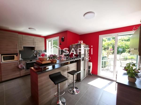 Maison Individuelle avec 4 chambres et un Garage