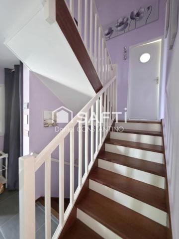 Maison Individuelle avec 4 chambres et un Garage