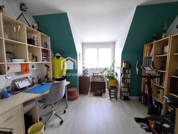 Maison Individuelle avec 4 chambres et un Garage