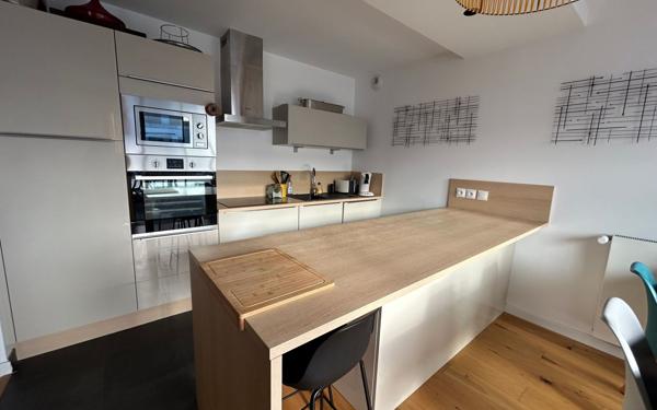 Appartement à louer    3 pièces • 73,90 m2 Arzon