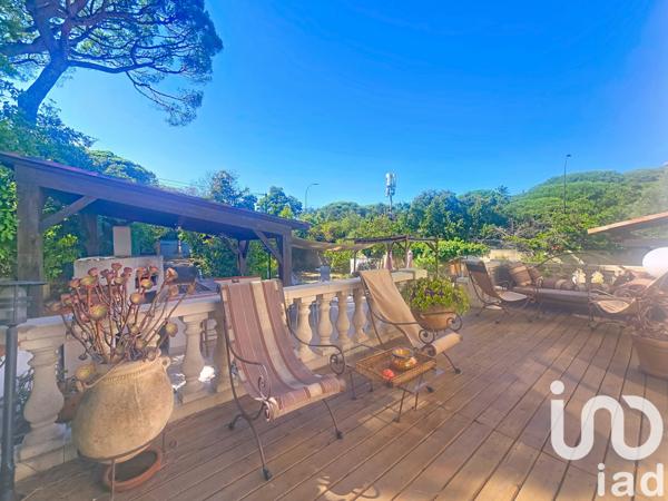 Maison à vendre 5 pièces 205 m² Sainte-Maxime
