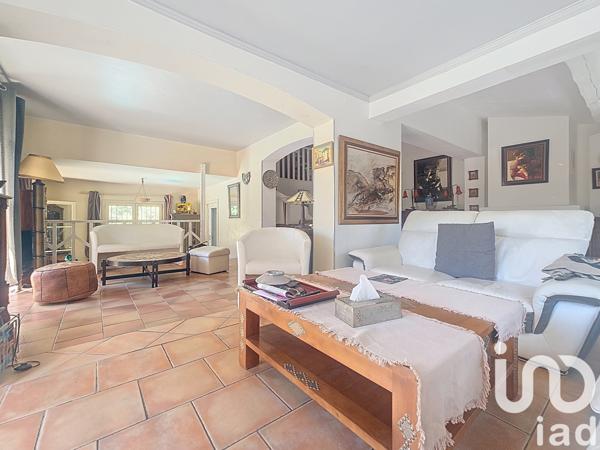 Maison à vendre 5 pièces 205 m² Sainte-Maxime