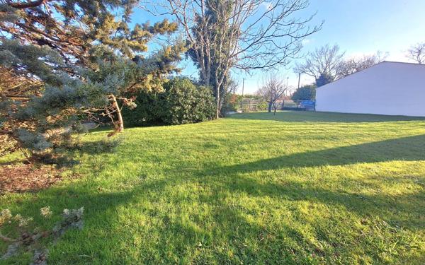 Terrain à vendre    Médis