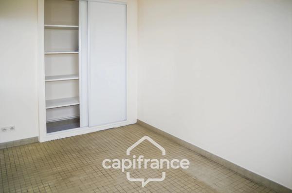 LOCAL D’ACTIVITÉ 221 m² + TERRAIN 959 m² – ACCÈS POIDS LOURDS – SAINT-MARCEL / CHALON-SUR-SAÔNE