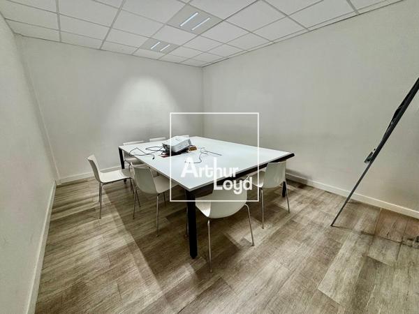Bâtiment indépendant 600 m² - Bureaux et stockage léger à Saint-Jean-de-Védas, accessibilité optimale