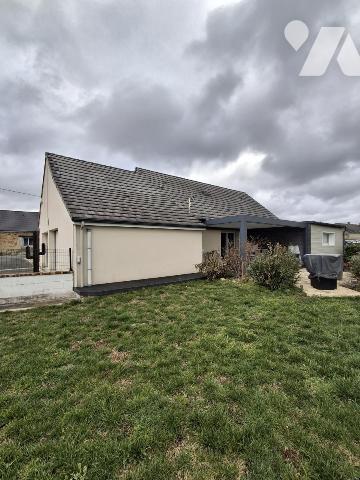 MAISON A VENDRE A MEZERAY