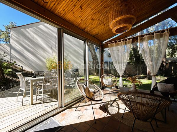 Vente
                Maison66 m² - 3 Pièces -
                    LA TREMBLADE (17390)