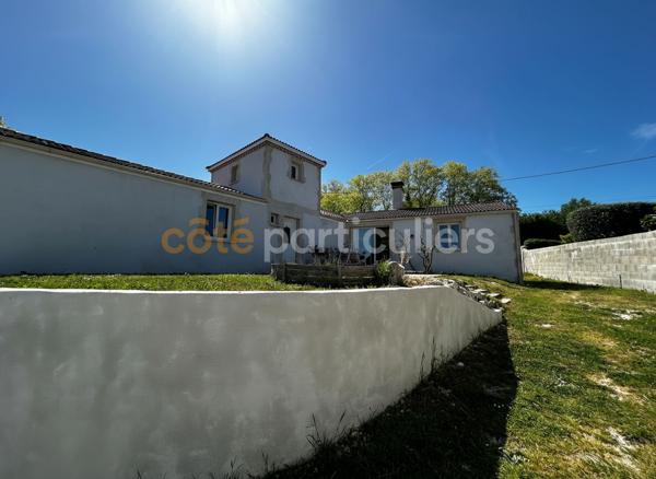Vente
                Maison66 m² - 3 Pièces -
                    LA TREMBLADE (17390)