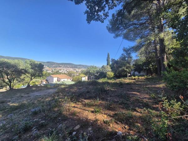 Vente Terrain 1104 m2 à Draguignan