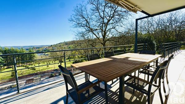 Maison 6 pièces de 220 m² à Crayssac (46150)