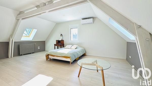 Maison 6 pièces de 220 m² à Crayssac (46150)