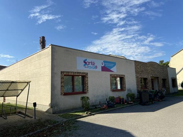 BUREAUX à VENDRE de 559 m²
