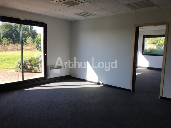 Bureaux à louer à Arras avec parking terrasse et climatisation