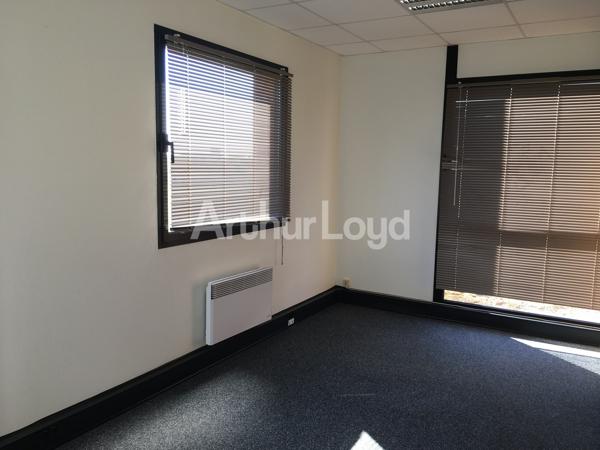 Bureaux à louer à Arras avec parking terrasse et climatisation