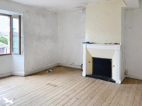 Maison à vendre 28 000 € Bussière-Boffy 6 p 145 m² DPE G