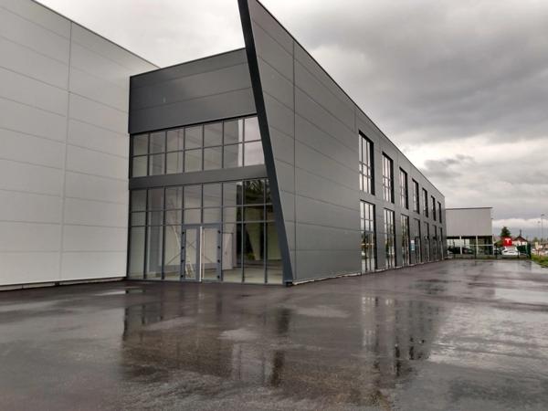 Local commercial à louer proche de MONTMELIAN (73)549 m²