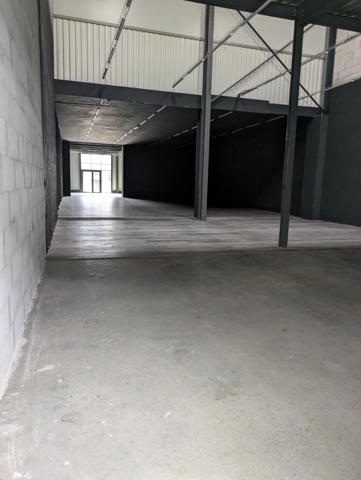 Local commercial à louer proche de MONTMELIAN (73)549 m²