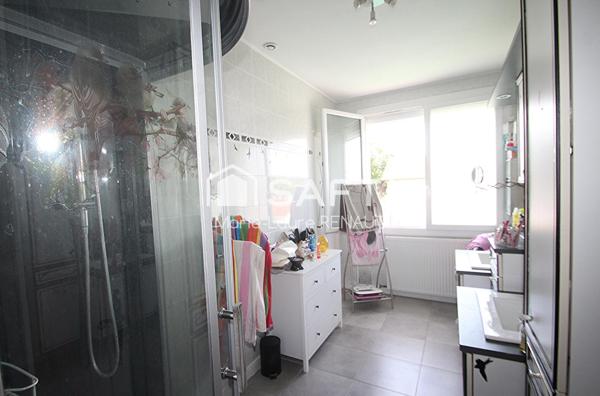 Maison : 2 habitations (118m² et 84m²) – Piscine - Garage