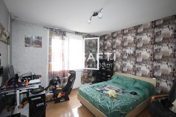 Maison : 2 habitations (118m² et 84m²) – Piscine - Garage