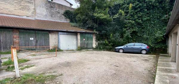 Location Garage à Vienne