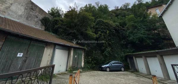 Location Garage à Vienne