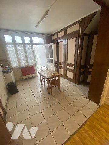 CALAIS SAINT PIERRE MAISON DE VILLE 2 CHAMBRES JARDIN