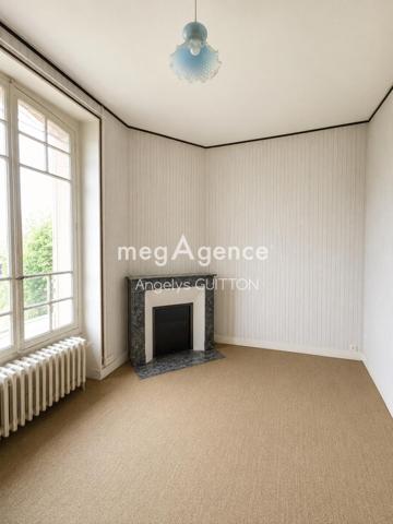 Maison à BEAUMONT SUR SARTHE, 72170 - 12 pièces 266m²