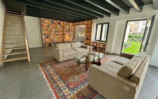 Appartement à vendre    4 pièces • 142,60 m2 Pau