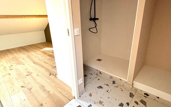 Appartement à vendre    4 pièces • 142,60 m2 Pau