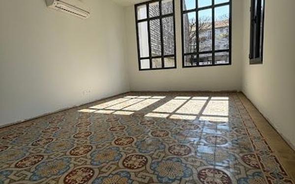 Appartement à vendre    4 pièces • 142,60 m2 Pau