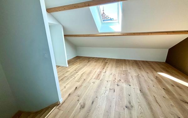 Appartement à vendre    4 pièces • 142,60 m2 Pau
