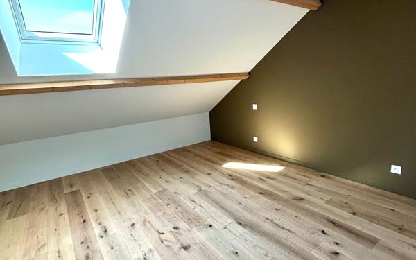 Appartement à vendre    4 pièces • 142,60 m2 Pau