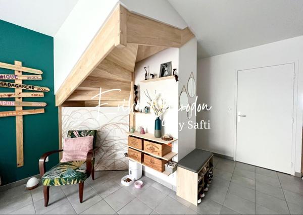 Maison contemporaine 4 pièces avec Garage et place de stationement – Beynost