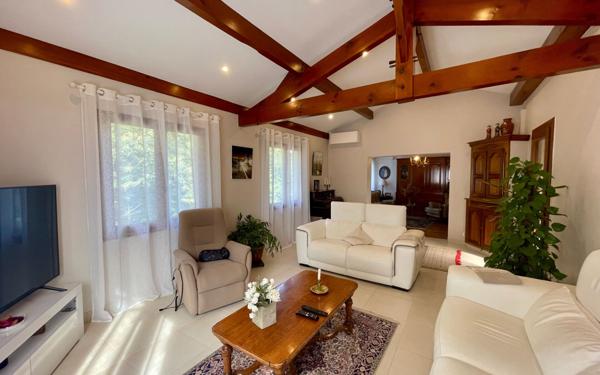 Maison à vendre    6 pièces •  Montfort-en-Chalosse