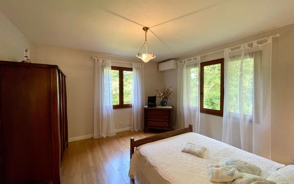 Maison à vendre    6 pièces •  Montfort-en-Chalosse