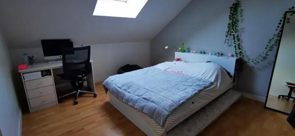 maison en pierres rénovée de 5 chambres avec garage et jardi