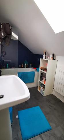 maison en pierres rénovée de 5 chambres avec garage et jardi